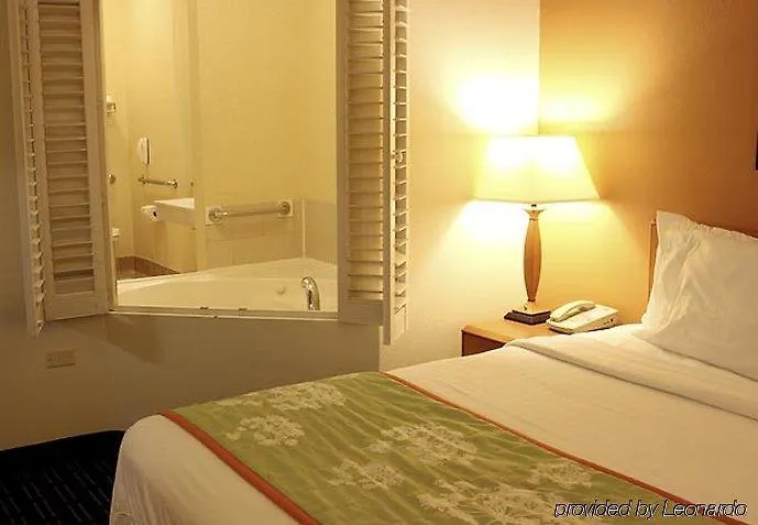 Hotel Fairfield And By Marriott Chicago St. Charles