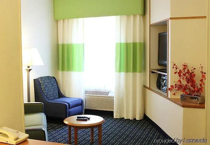 Fairfield And By Marriott Chicago St. Charles Hotel