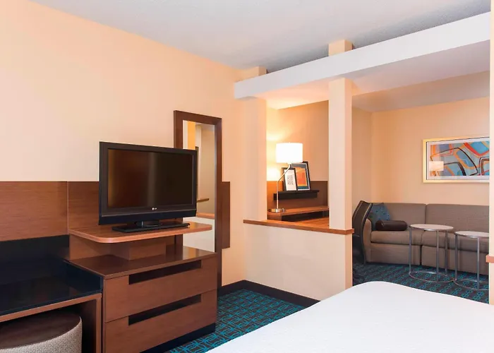 Hotel Fairfield And By Marriott Chicago St. Charles 3*
