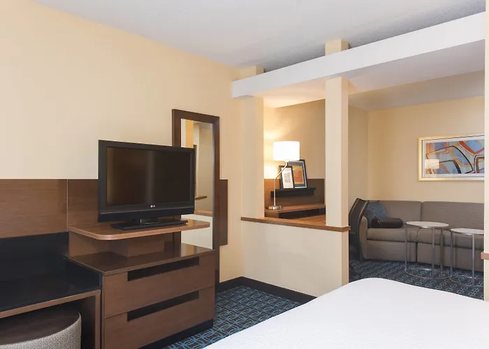 Fairfield And By Marriott Chicago St. Charles Saint Charles