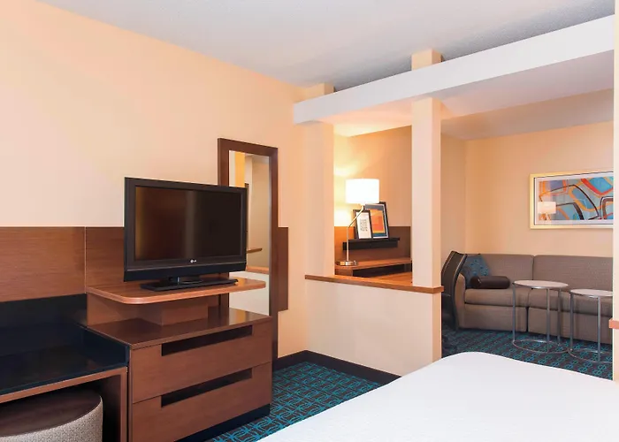 Fairfield And By Marriott Chicago St. Charles Hotel Saint Charles